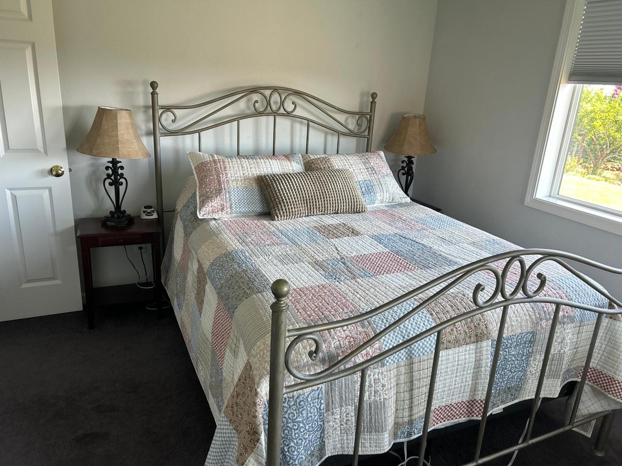 2 Bedroom Suite: Views, Private Entrance, Evchgr Amity Luaran gambar